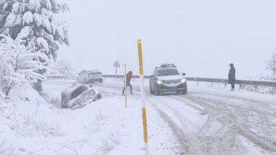 DGT recomienda extremar la precaución. / Aragón TV