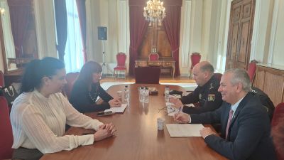 Reunión de trabajo para analizar la seguridad en Huesca. / Subdelegación del Gobierno en Huesca