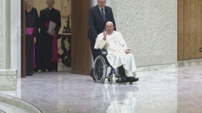 Francisco, de 87 años, fue ingresado en el hospital Gemelli de Roma el pasado viernes. / Aragón TV