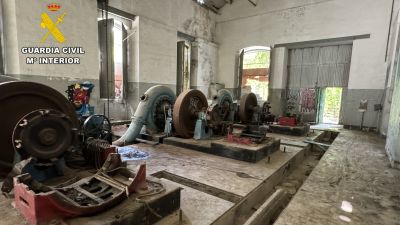 Uno de los robos se produjo en las instalaciones de la central eléctrica de Los Fayos. / Guardia Civil