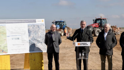 El presidente Azcón ha asistido al inicio de las obras de mejora de la carretera autonómica A-127 Tauste-Ejea. / Gobierno de Aragón. Fabián Simón