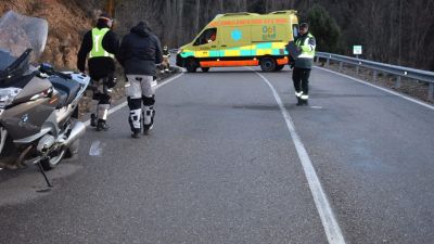 Lugar de la A-2515 donde se produjo el accidente, en el que tres motoristas resultaron heridos. | Guardia Civil