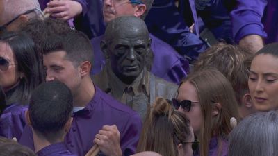 Estatua de Luis Buñuel en Calanda. / CARTV