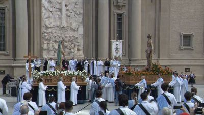 Última procesión de la Semana Santa este domingo en Zaragoza. / Aragón TV