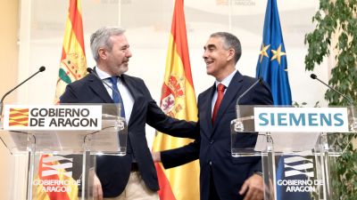 El presidente de Aragón, Jorge Azcón, y el presidente de Siemens España, Fernando Silva. / Gobierno de Aragón. Fabián Simón