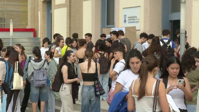 Estudiantes oscenses en el último día de la PAU. / Aragón TV