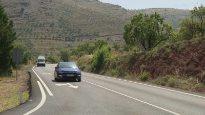 Tramo renovado de la A-1503 a su paso por Brea de Aragón. / Aragón TV