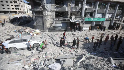 Restos de una calle bombardeada por Israel en ciudad de Gaza, Franja de Gaza. / Europa Press-Omar Ashtawy