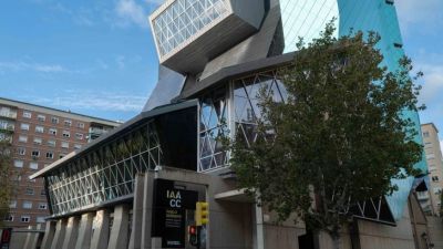 Fotografía del exterior del IAACC Pablo Serrano de Zaragoza. / Foto: Europa Press.