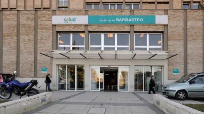 El hospital de Barbastro a tiende a 160 personas por intoxicación alimentaria. / Europa Press