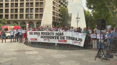 Concentración por la siniestralidad laboral este miércoles en Zaragoza. / Aragón TV
