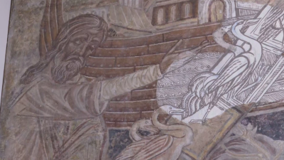 Pintura mural del Monasterio de Sijena expuesta en el MNAC./ Aragón TV