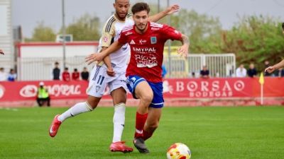La SD Tarazona firma un empate sin goles ante Marbella.