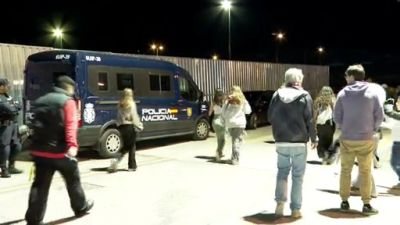 La Policía Nacional en la entrada del Espacio Zity, en una imagen de archivo. / Aragón TV