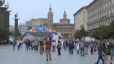 En la plaza del Pilar ya está todo listo para que empiece a sonar la música. / Aragón TV