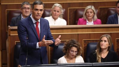 Sánchez insta a Aragón y a otras tres comunidades autónomas a crear el registro de objetores del aborto en la sanidad pública. / Europa Press