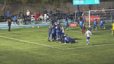 El CD Ebro celebrando la victoria en los penaltis