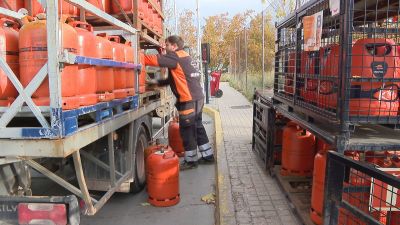 Un repartidor de bombonas de butano. / Aragón TV
