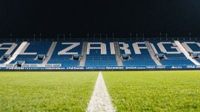 El Real Zaragoza tiene opciones de salir del descenso si vence al Cádiz