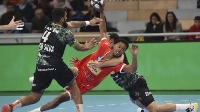 Un momento del partido ante Torrelavega