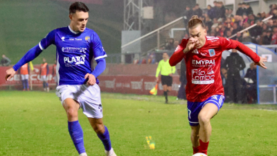 Un momento del derbi ante el CD Teruel