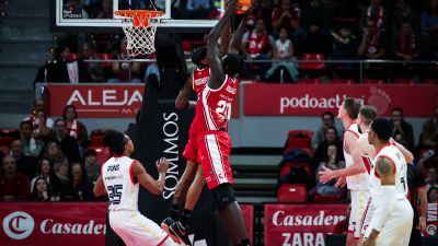 Lance del partido. Foto: Casademont Zaragoza