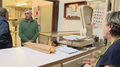 Cierra la panadería de Burbáguena (Teruel)./ Aragón TV