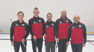 Equipo de curling del Club Hielo Jaca