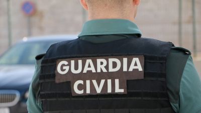 También ha resultado herido un agente / Archivo