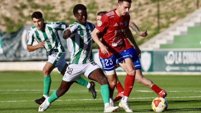 Un momento del partido en Antequera