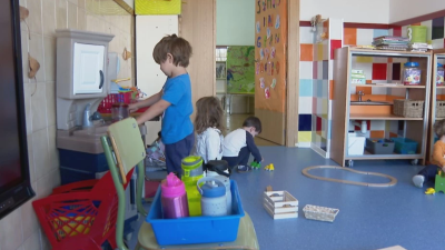 Niños en un aula de Educación Infantil. / Aragón TV