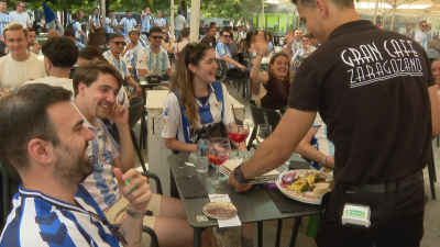 Aficionados del Málaga en Zaragoza. / Aragón Noticias