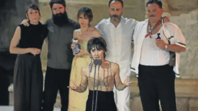 Elisa Forcano, tras recibir el premio en la gala celebrada en Mérida.
