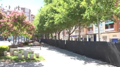 Ya solo quedan los inquilinos del portal 2 y 3 sin poder volver a sus casas. / Aragón Tv