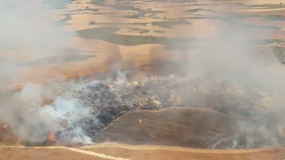 Imagen aérea del incendio en la comarca de las Cinco Villas. / INFOAR