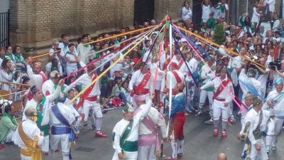 Los danzantes de Huesca durante San Lorenzo.