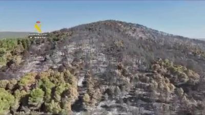 Vuelo del equipo Pegaso de la Guardia Civil para detectar posibles nuevos focos del incendio de Peñarroya de Tastavins