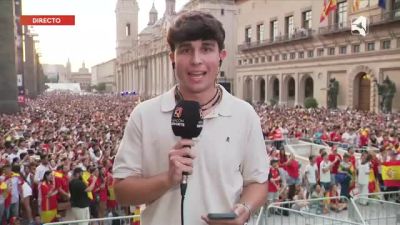 Así vivió Aragón TV en directo desde la plaza del primer gol de España en la semifinal del mundial de fútbol.