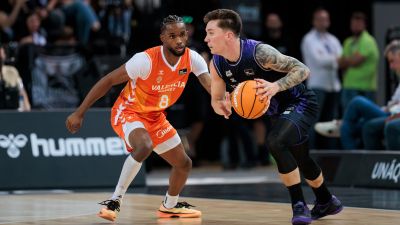 Justin Jaworski durante un encuentro con el Bilbao Basket.