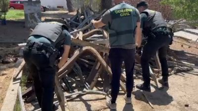 Los agentes recuperaron hasta dos toneladas de material sustraído que fue entregado posteriormente a su propietario.
