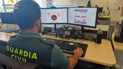 La Guardia Civil investiga la estafa de los 'likes'