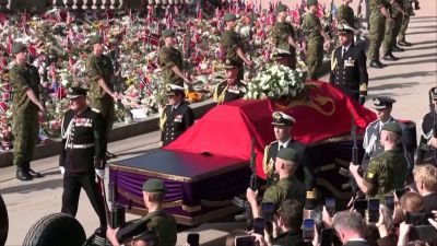 Su hijo, Haakon VIII, será su sucesor.