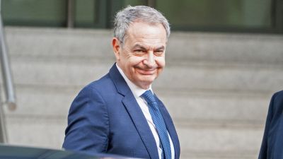 Imagen de archivo del expresidente del Gobierno José Luis Rodríguez Zapatero a su llegada a la Audiencia Nacional.