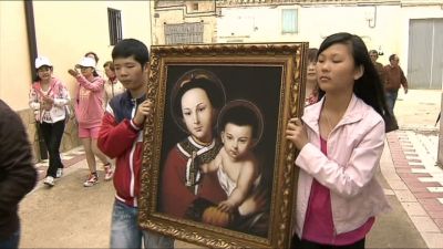 En 2013, un grupo de católicos chinos peregrinaron hasta Hinojosa de Jarque para conocer el lugar dónde había nacido San Joaquín Royo.