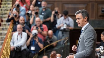 En las próximas horas Sánchez comunicará si decide o no adelantar las elecciones en medio de unas manifestaciones que piden unas medidas concretas y valientes q