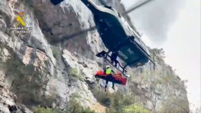 Uno de los rescates de montaña que ha llevado a cabo el Greim este año.