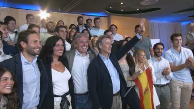 El presidente del PP, Alberto Núñez Feijoo, este martes por la tarde en un acto político en Huesca.