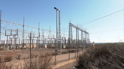 La consejera de Economía de Aragón y otros responsables del Departamento han mantenido un encuentro con el Ministerio para la Transición Ecológica para analizar la planificación prevista hasta 2030. / Aragón TV