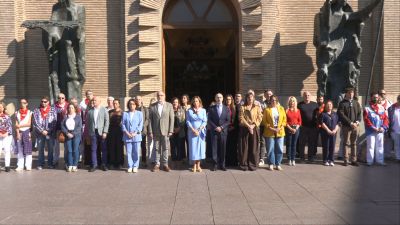 Las tres administraciones, Ayuntamiento de Zaragoza, Delegación del Gobierno y Diputación de Zaragoza, convocan un minuto de silencio por la agresión sexual a una menor en la plaza de toros durante las Fiestas del Pilar.