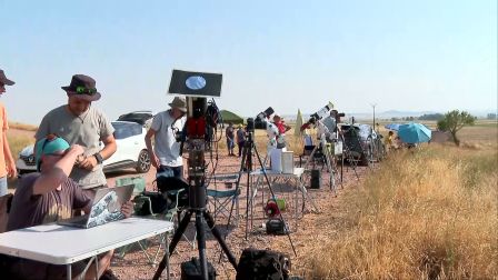 Aficionados a la astronomía en la laguna de Gallocanta.